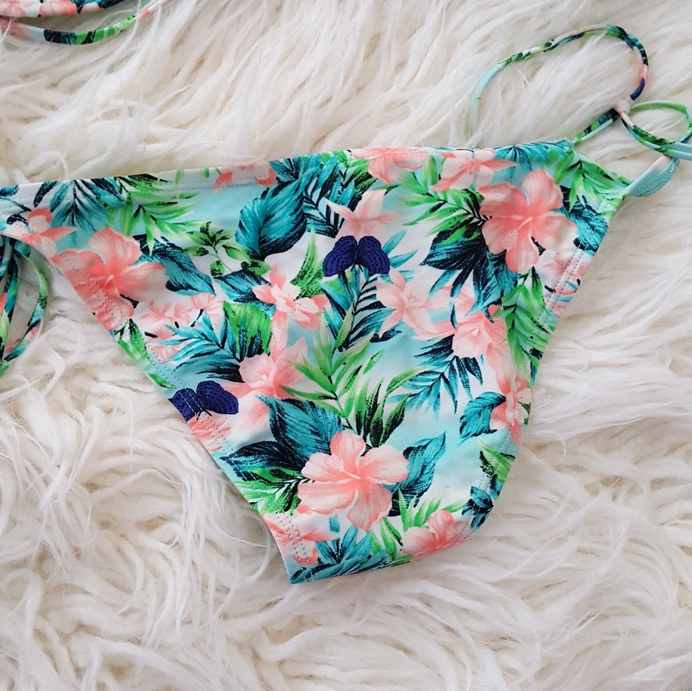 Forever 21 Floral Bikini - Picture 4 of 4